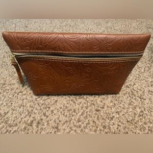 Portland Leather Large Make-up Bag Meadow